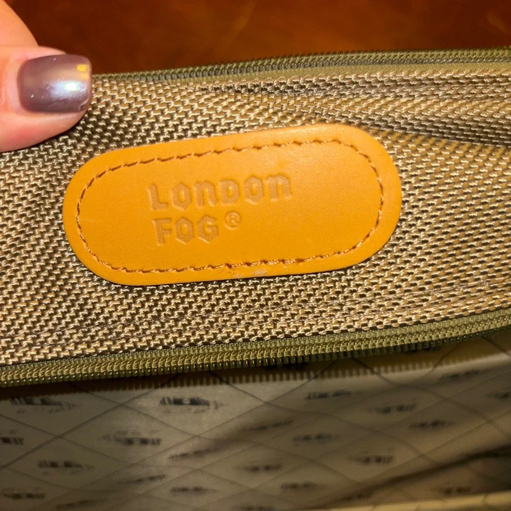 London Fog | Travel Bag Carry On Messenger Bag Khaki Tan Canvas Leather‎ Trim
